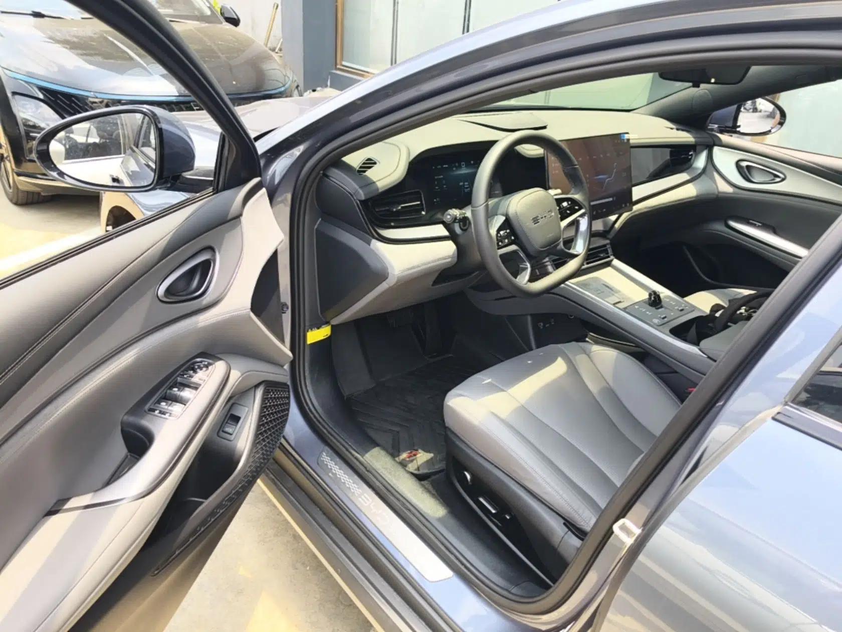 Used BYD Seal 07 DM-i 2025 DM-i 1.5L 125km Luxury Model — миниатюра 18
