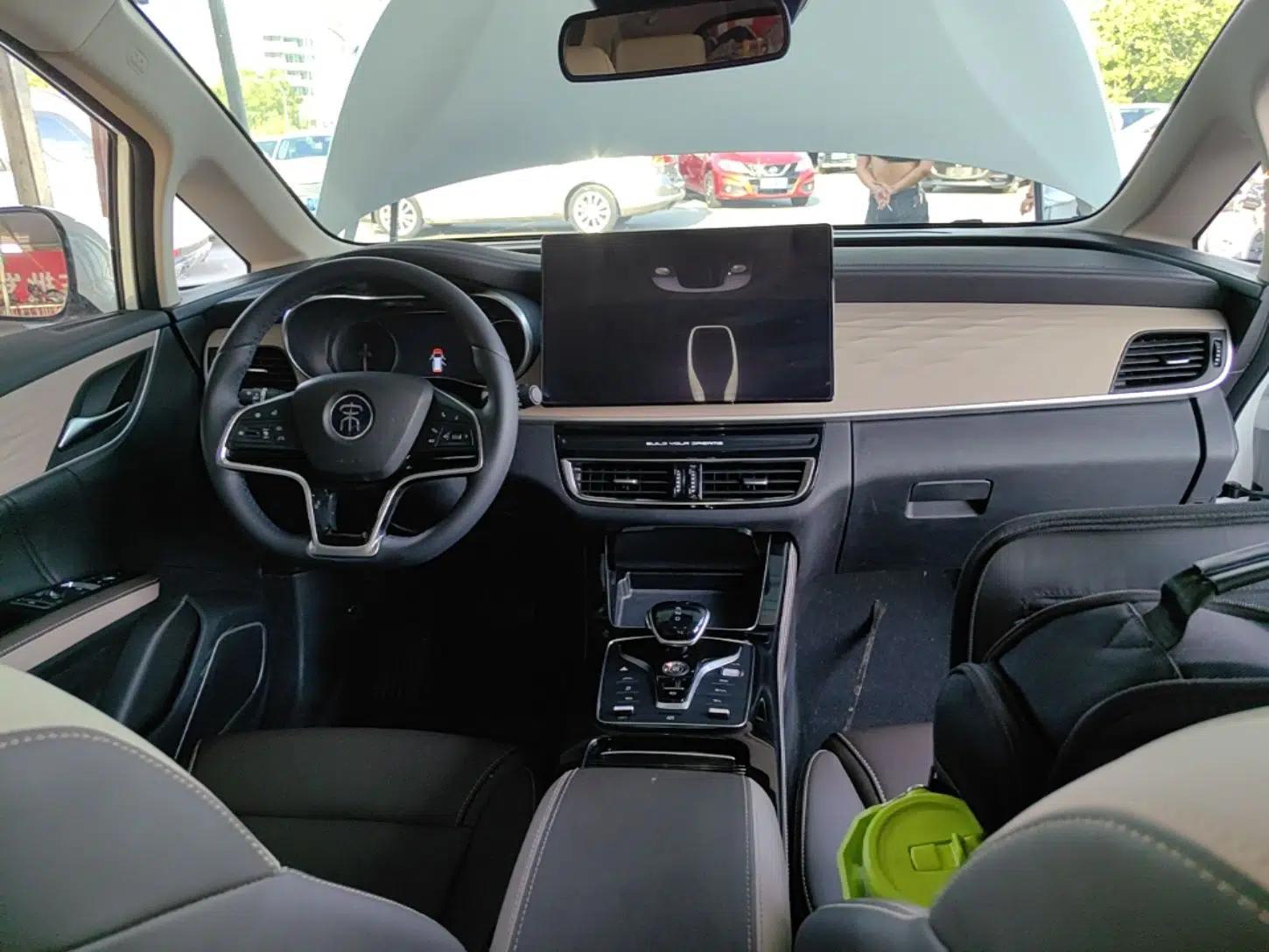 Used BYD Song MAX New Energy 2022 DM-i 105KM Executive Edition — миниатюра 12