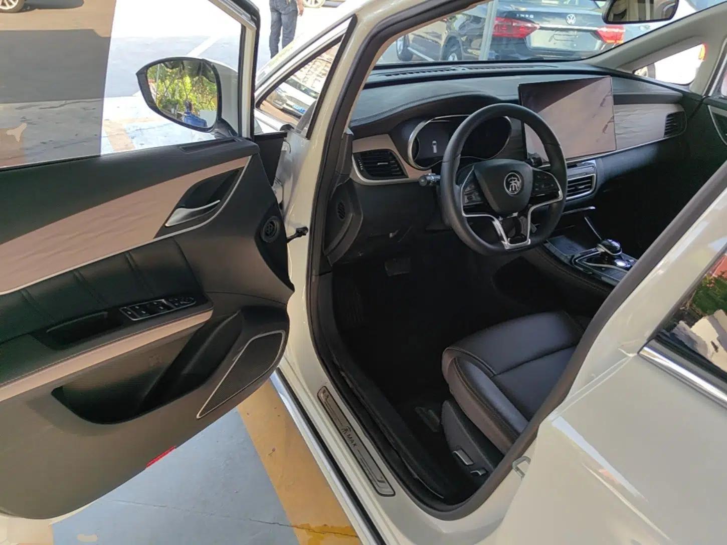 Used BYD Song MAX New Energy 2022 DM-i 105KM Executive Edition — миниатюра 18