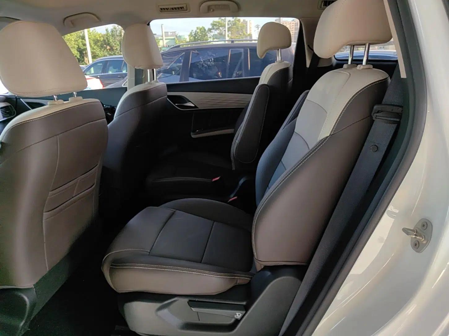 Used BYD Song MAX New Energy 2022 DM-i 105KM Executive Edition — миниатюра 20