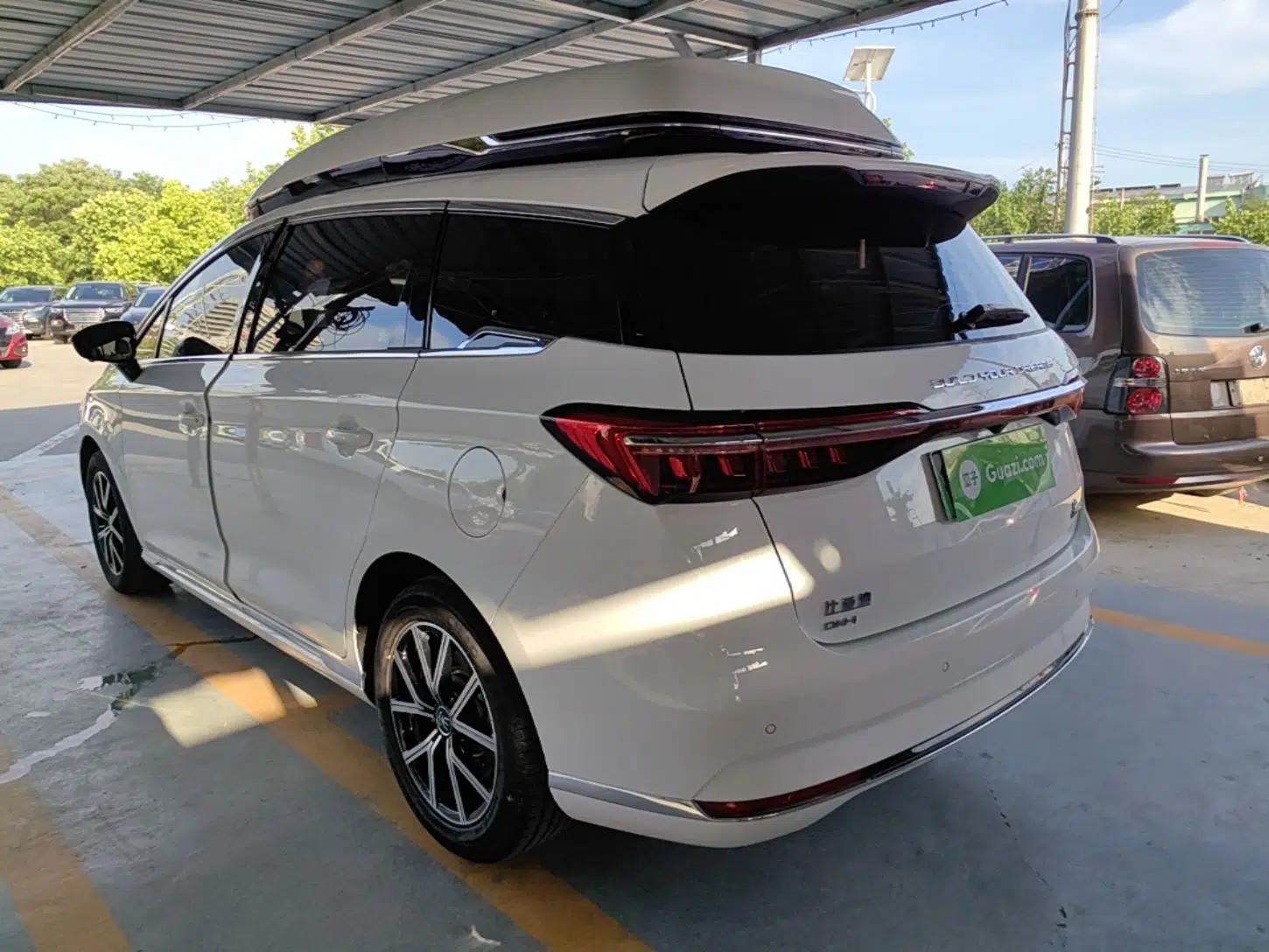 Used BYD Song MAX New Energy 2022 DM-i 105KM Executive Edition — миниатюра 4