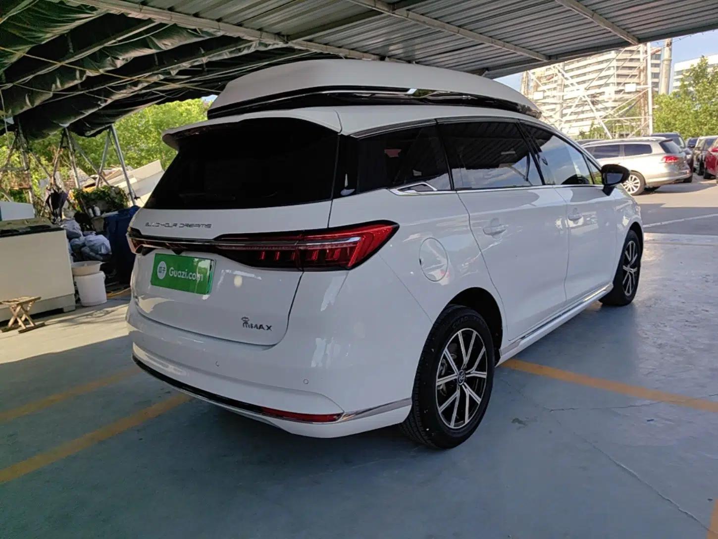 Used BYD Song MAX New Energy 2022 DM-i 105KM Executive Edition — миниатюра 6