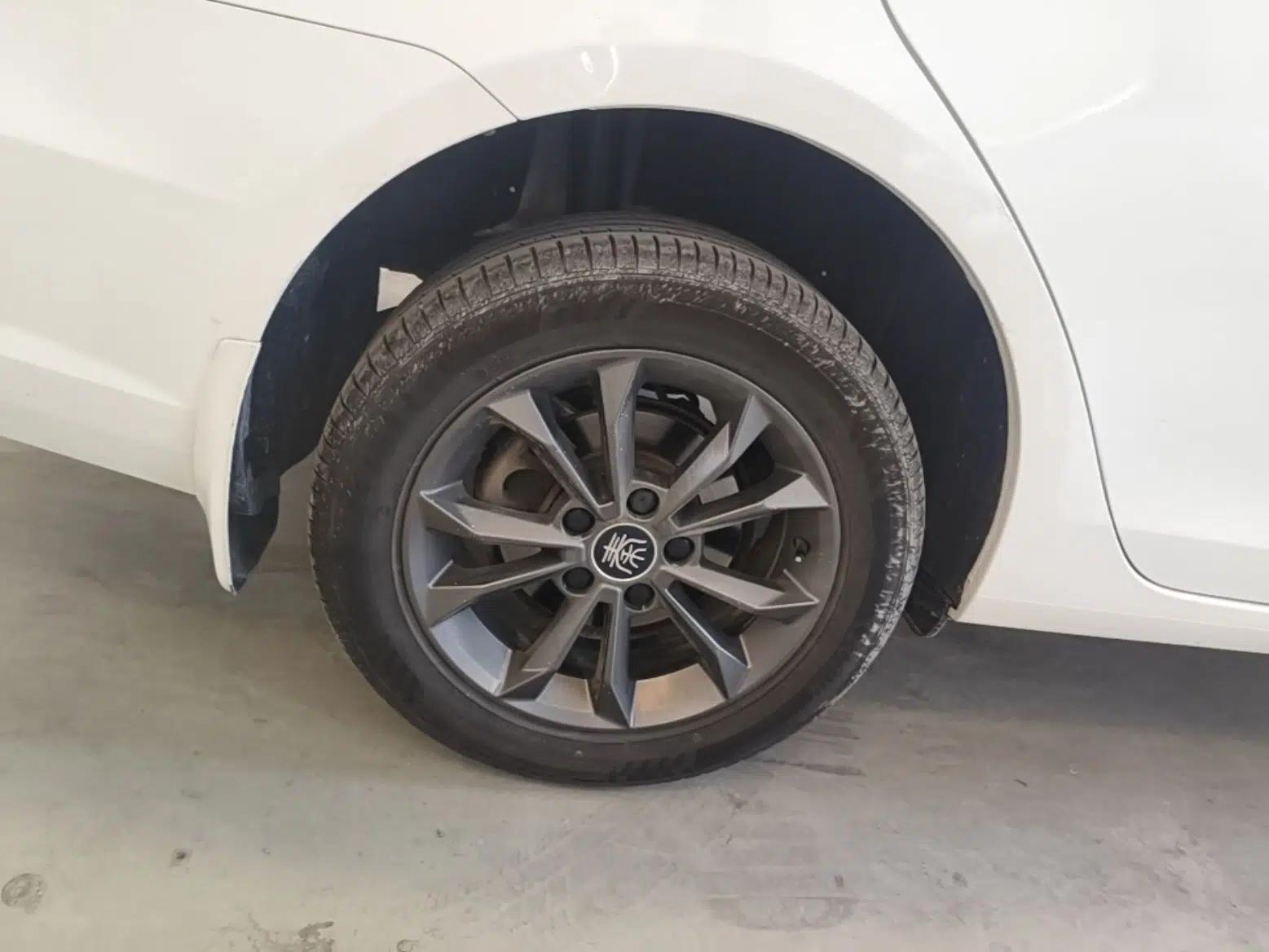 Used BYD Qin 2019 1.5L Automatic Luxury Model — миниатюра 11