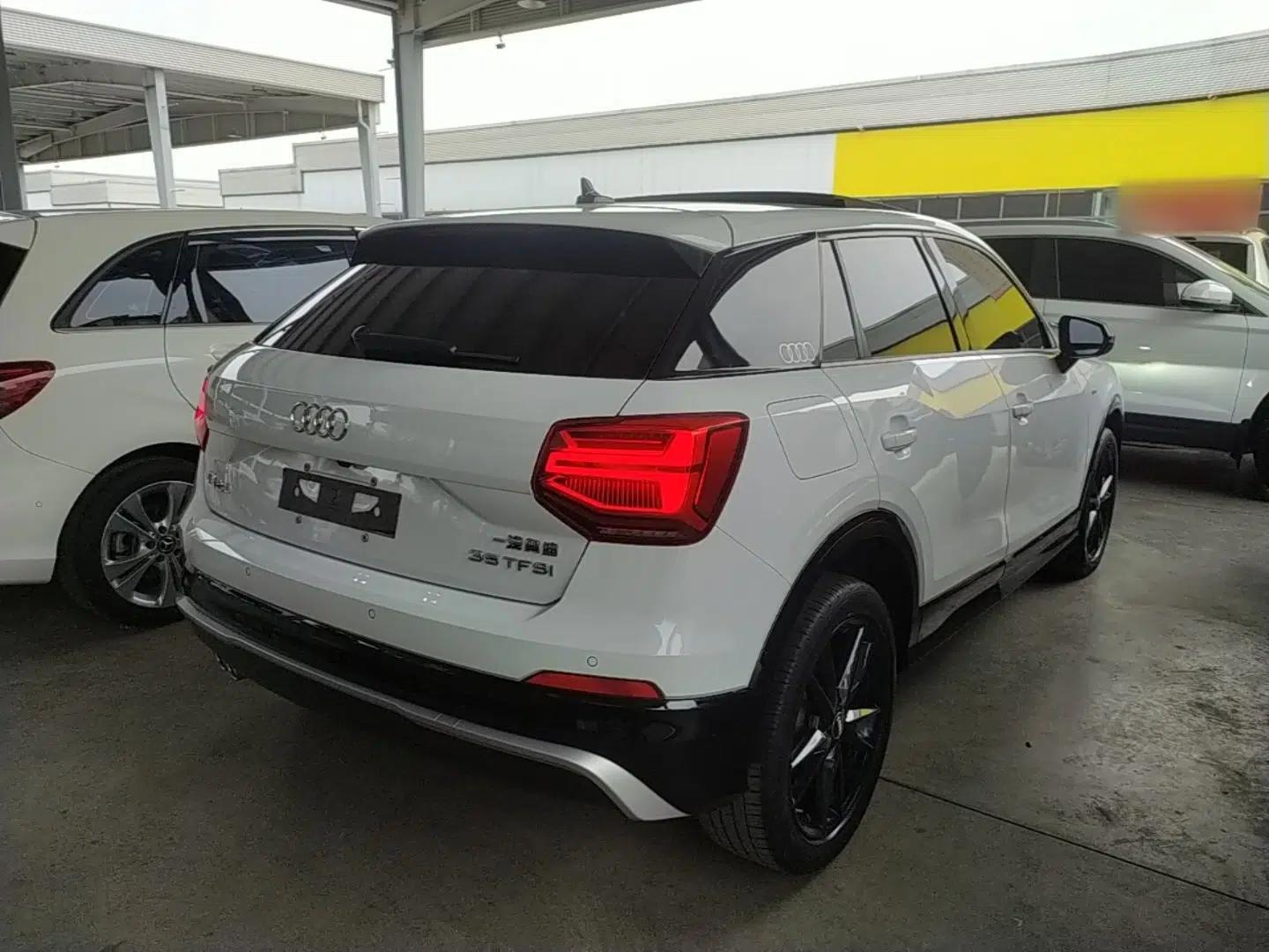 Audi Q2L 2020 35 TFSI Ambition Dynamic Edition — миниатюра 6