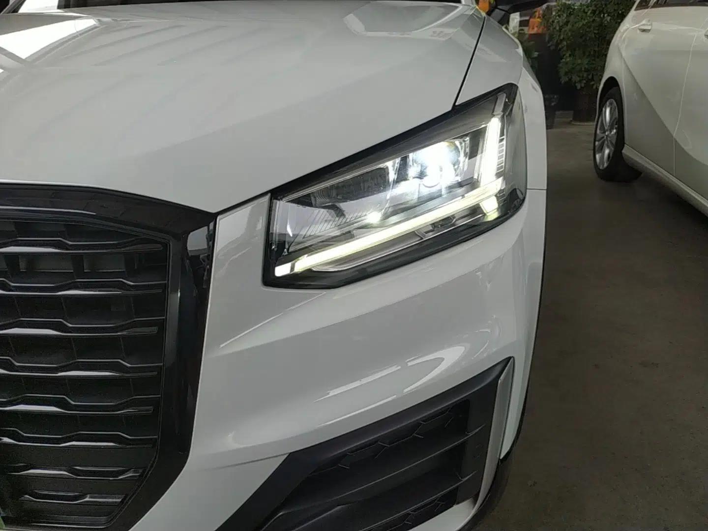 Audi Q2L 2020 35 TFSI Ambition Dynamic Edition — миниатюра 8