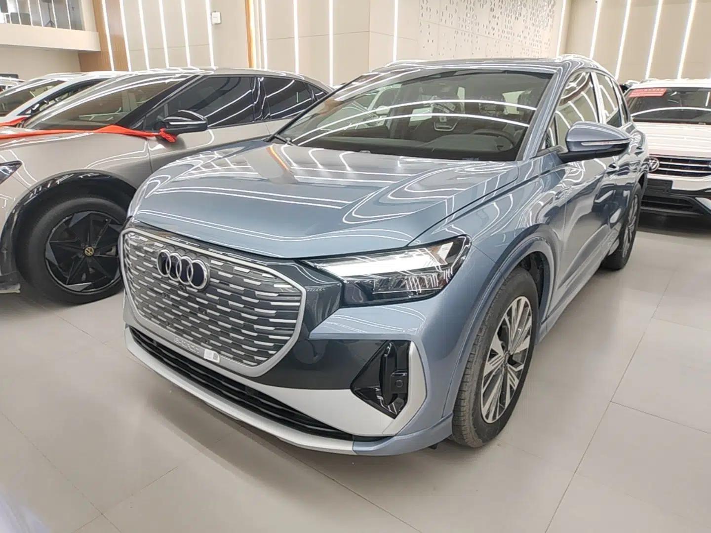 Audi Q4 e-tron 2024 40 e-tron Adventure Edition — миниатюра 1