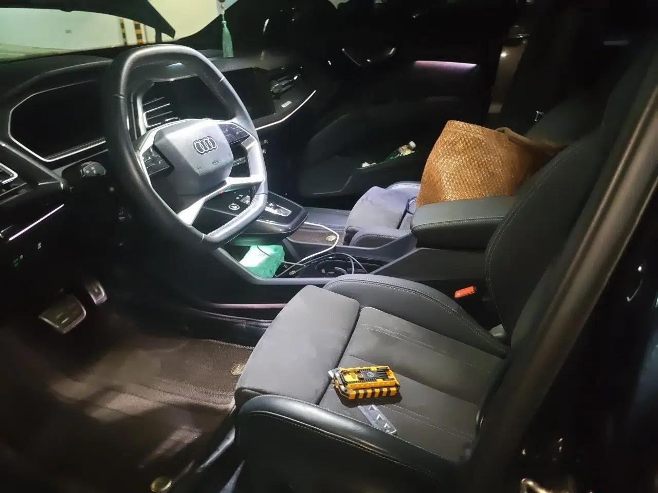 Audi Q4 e-tron 2024 40 e-tron Boundary Edition in Midnight Blue — миниатюра 14