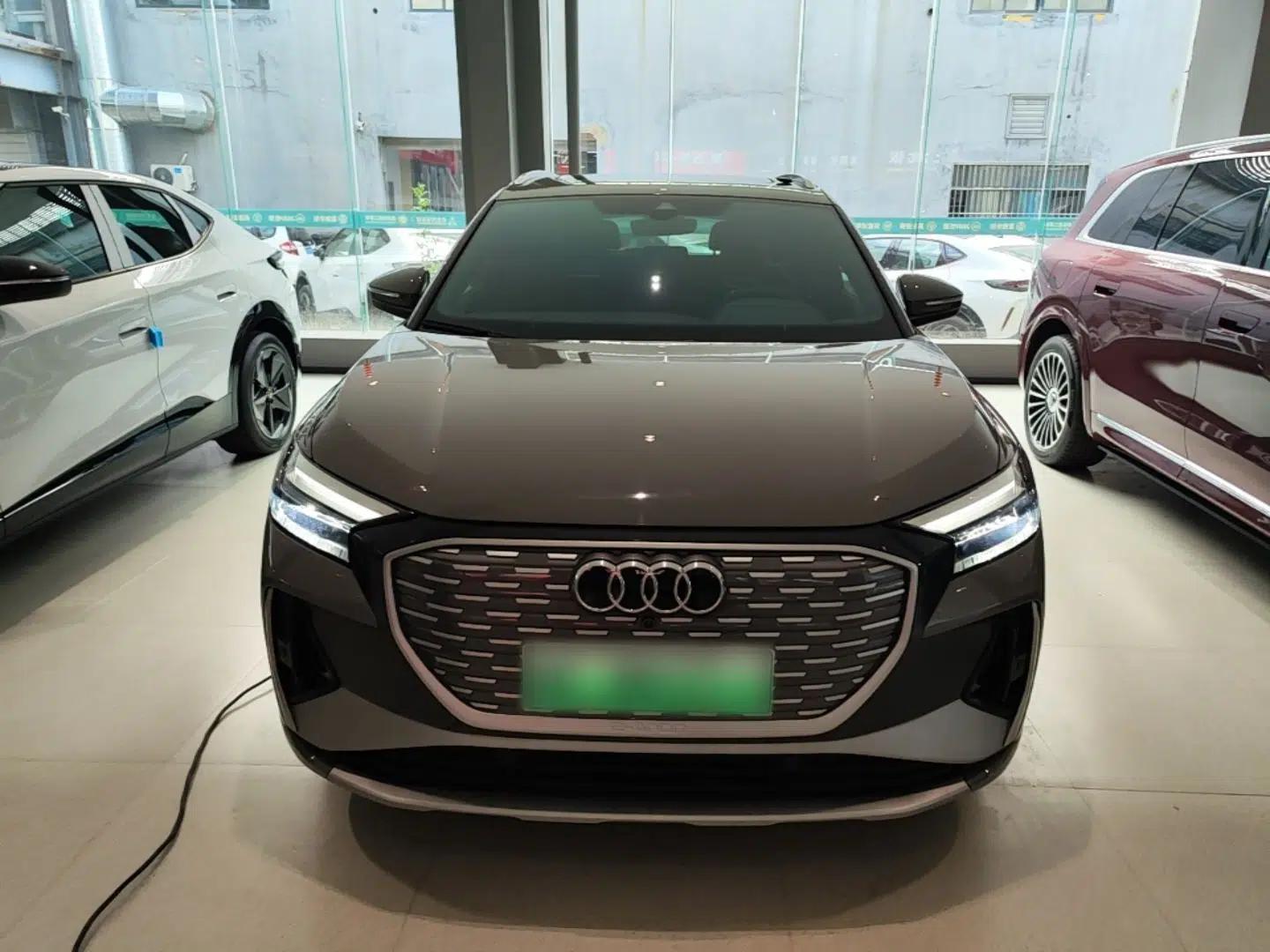 Audi Q4 e-tron 2024 40 e-tron Boundary Edition — миниатюра 2