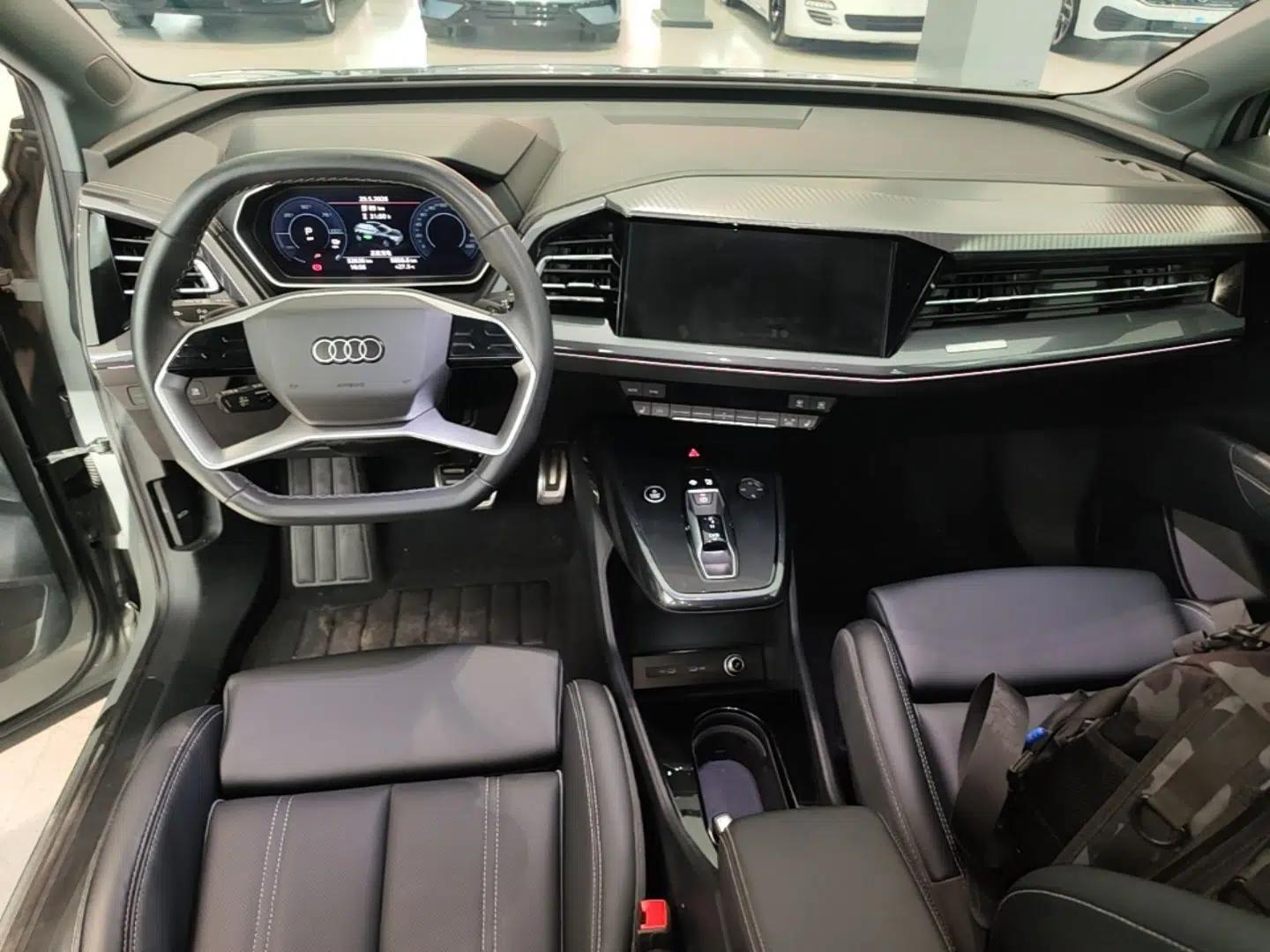 Audi Q4 e-tron 2024 40 e-tron Boundary Edition — миниатюра 12