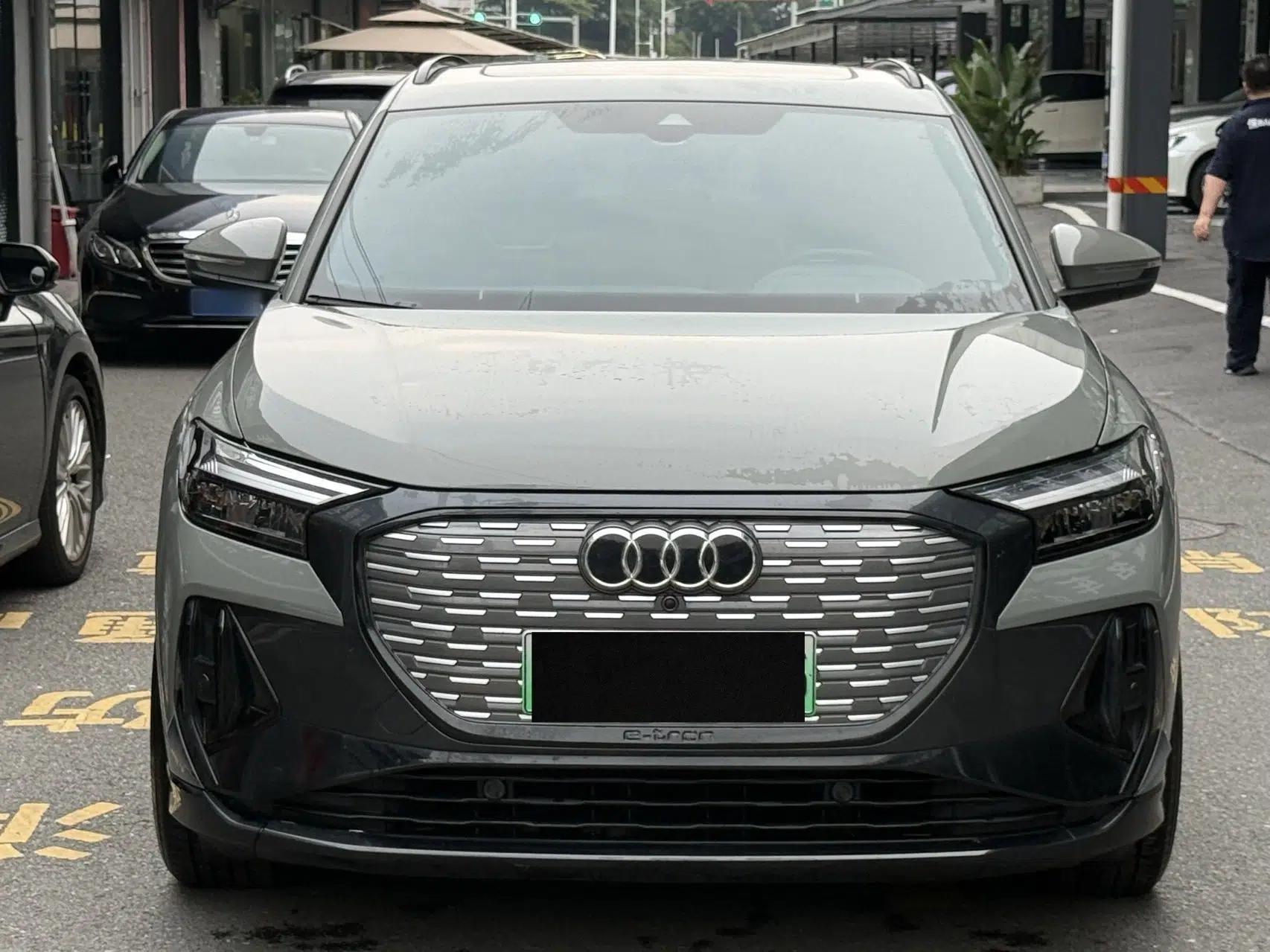 Audi Q4 e-tron 2023 40 e-tron Adventure Edition — миниатюра 13