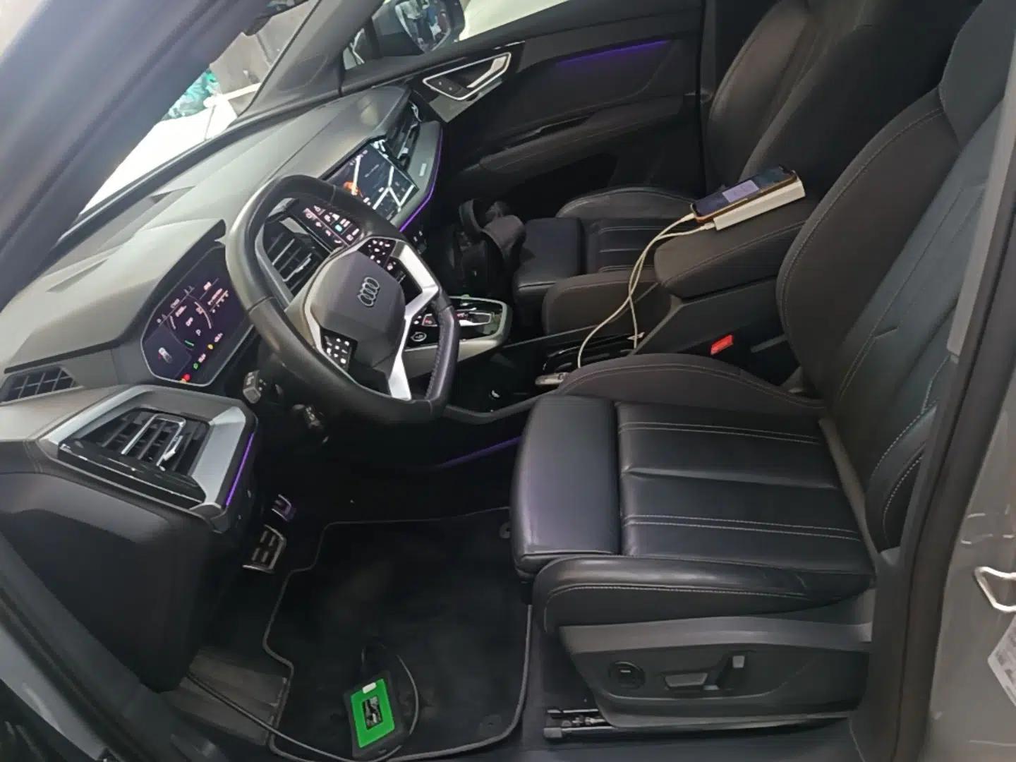 Audi Q4 e-tron 2023 40 e-tron Adventure Edition — миниатюра 22
