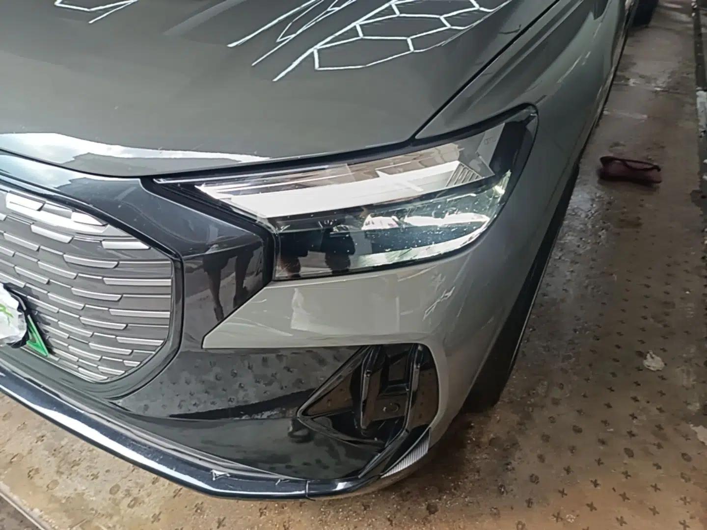 Audi Q4 e-tron 2023 40 e-tron Adventure Edition — миниатюра 8