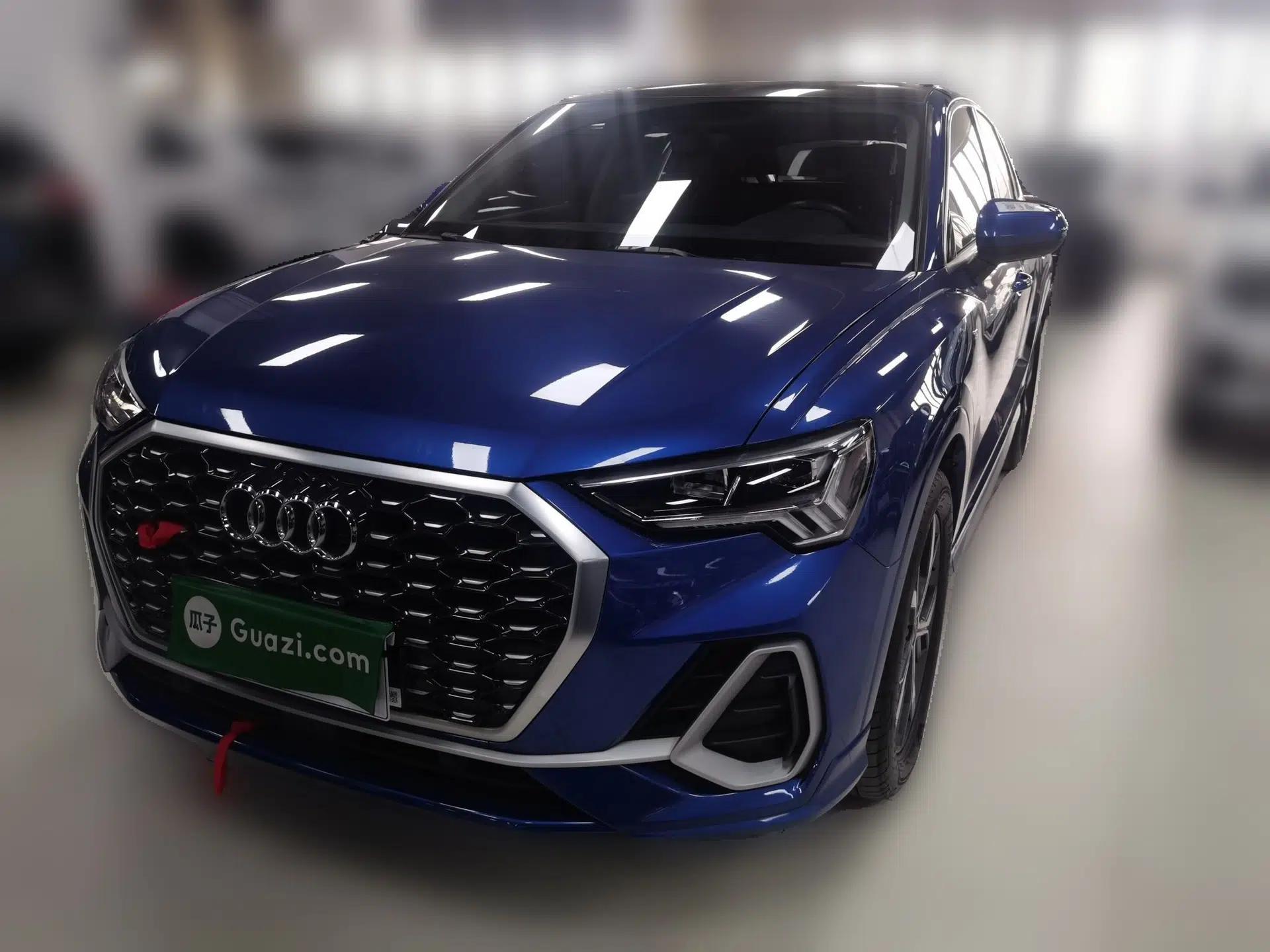 Audi Q3 Sportback 2020 40 TFSI Fashion Model — миниатюра 1