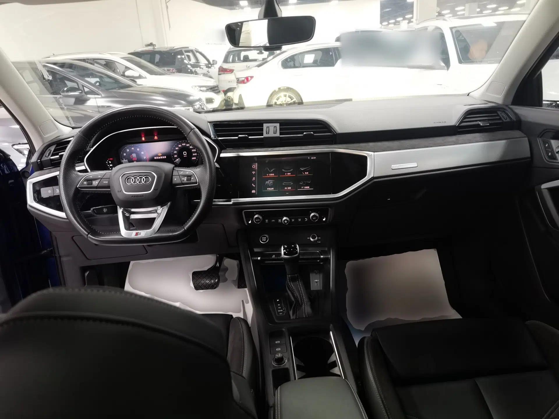 Audi Q3 Sportback 2020 40 TFSI Fashion Model — миниатюра 9