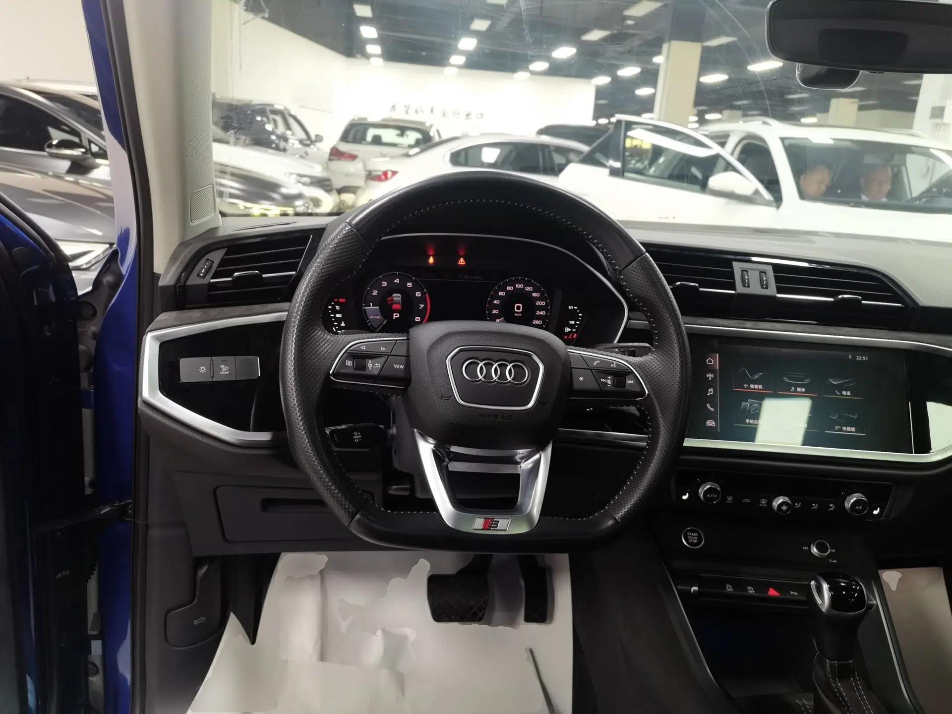 Audi Q3 Sportback 2020 40 TFSI Fashion Model — миниатюра 10