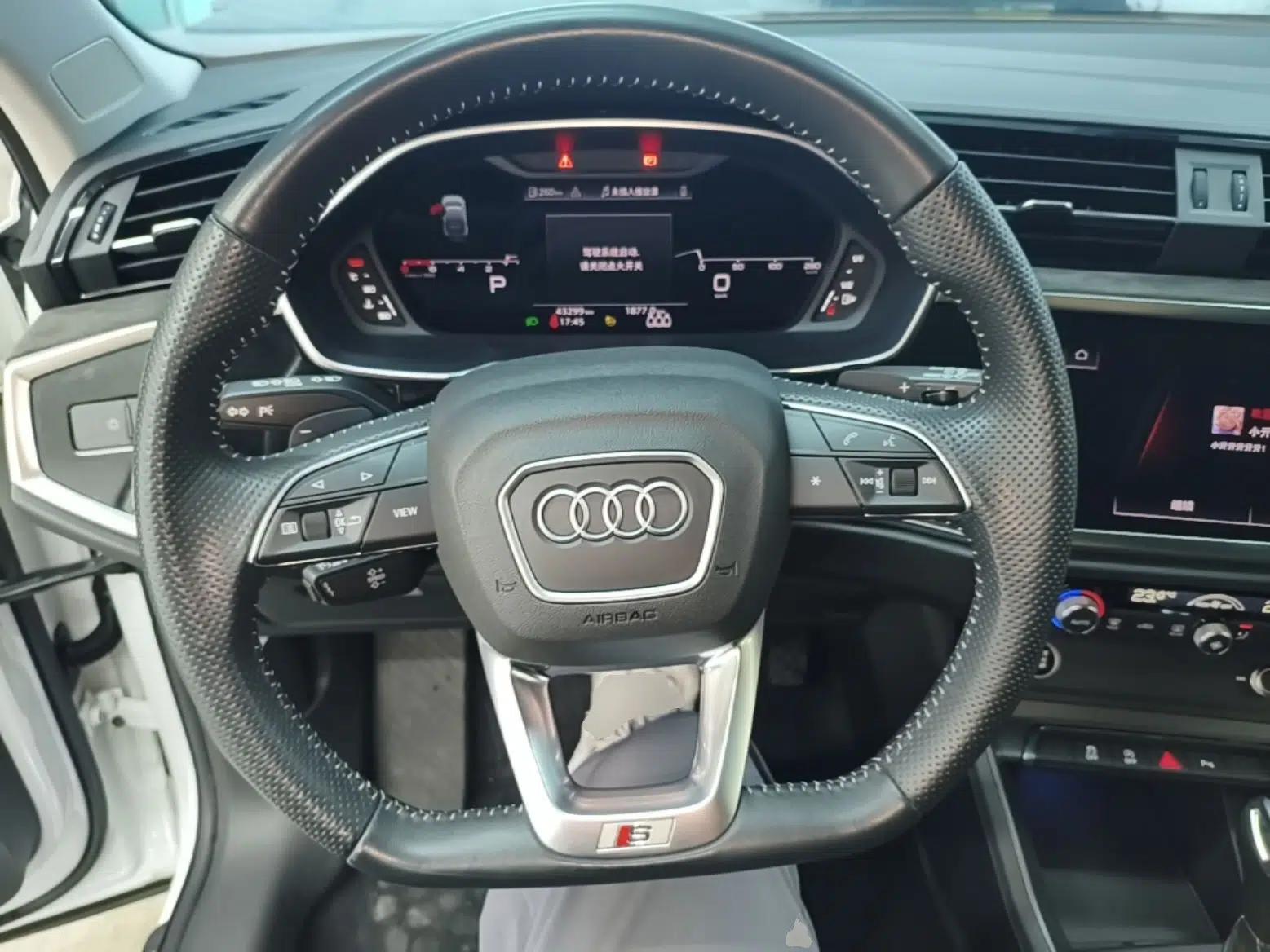Audi Q3 Sportback 2022 40 TFSI Fashion Model — миниатюра 13