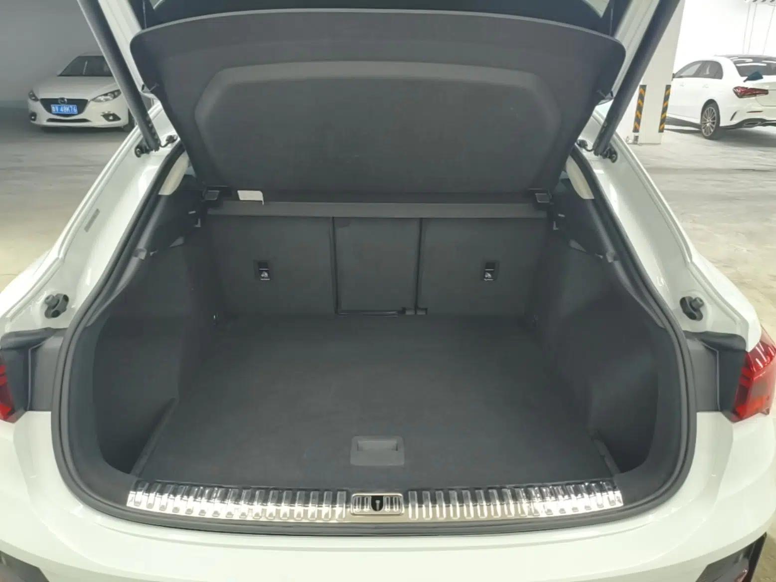 Audi Q3 Sportback 2022 40 TFSI Fashion Model — миниатюра 22
