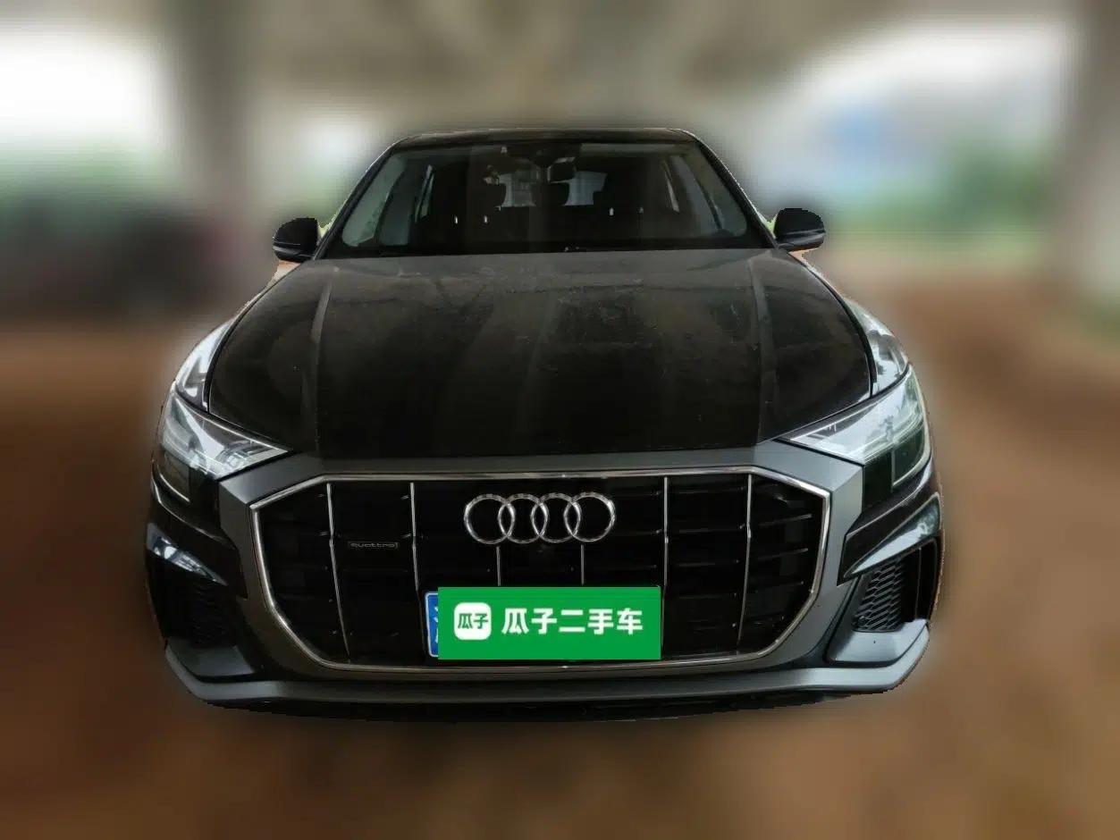 Audi Q8 2019 55 TFSI Luxury Dynamic Model — миниатюра 2
