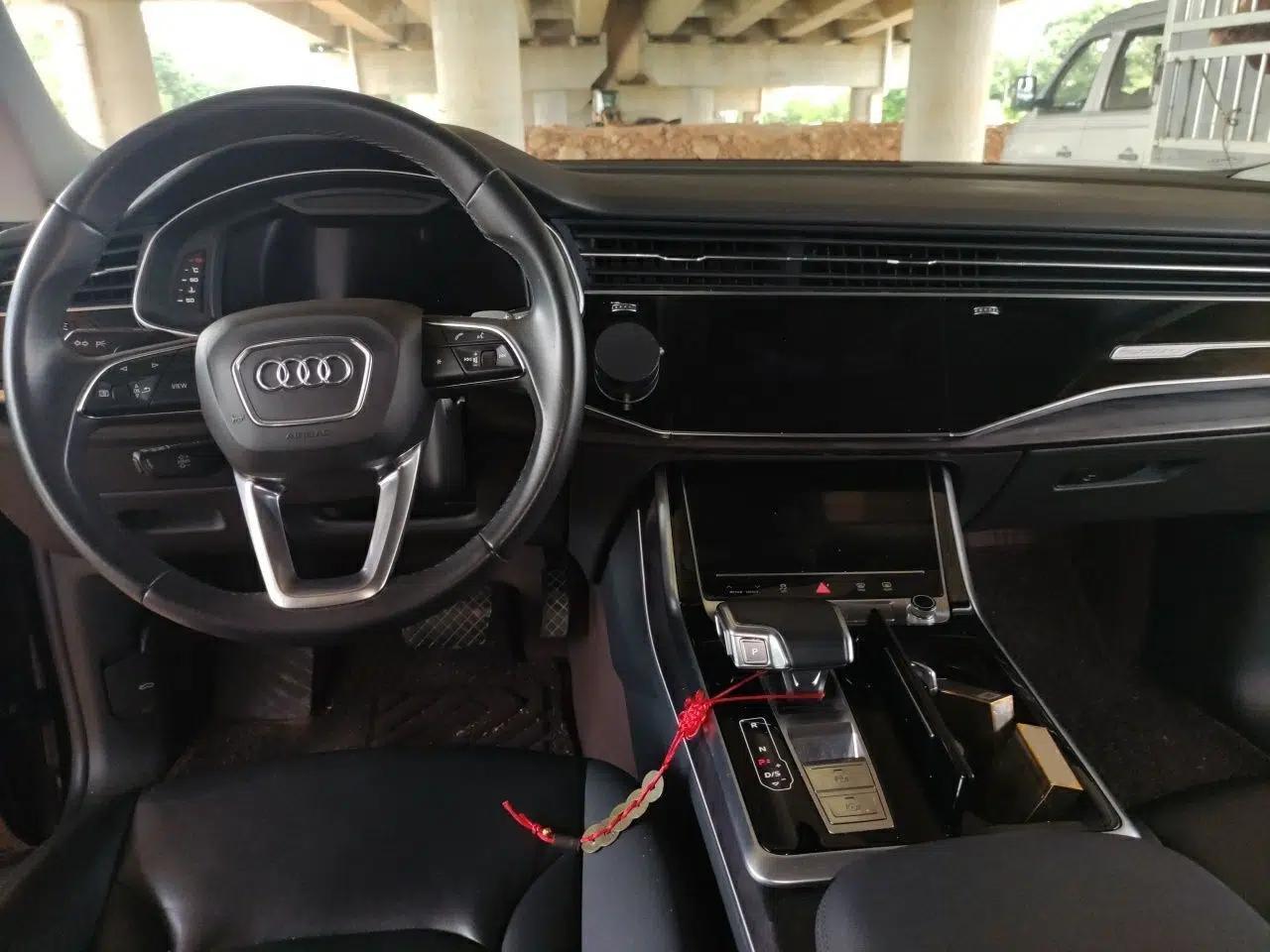 Audi Q8 2019 55 TFSI Luxury Dynamic Model — миниатюра 9