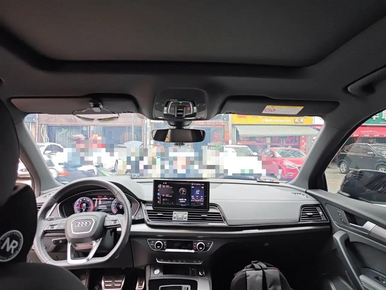 Audi Q5L Sportback 2023 40 TFSI Luxury Model — миниатюра 18