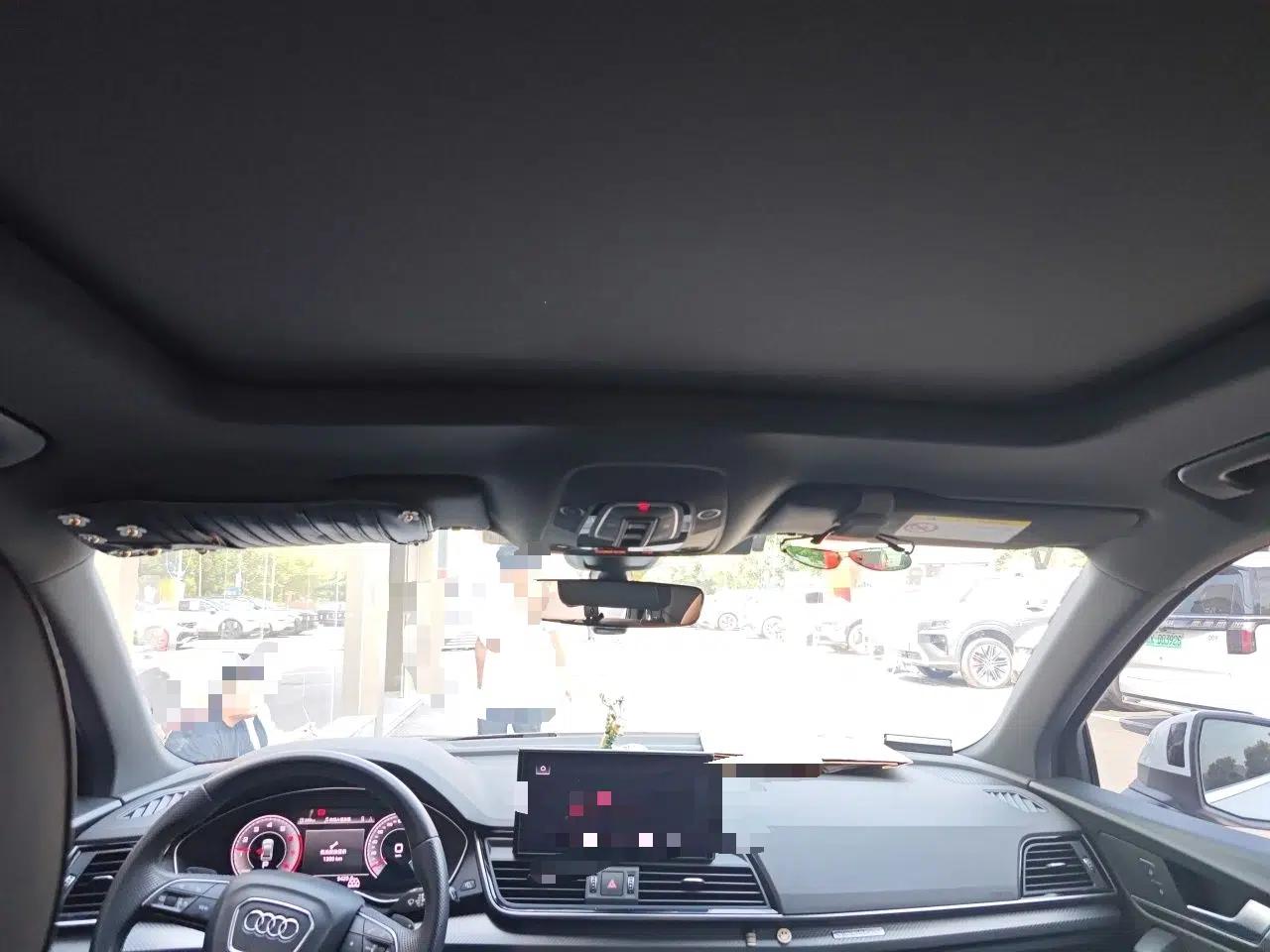 Audi Q5L Sportback 2021 40 TFSI Luxury Edition — миниатюра 18