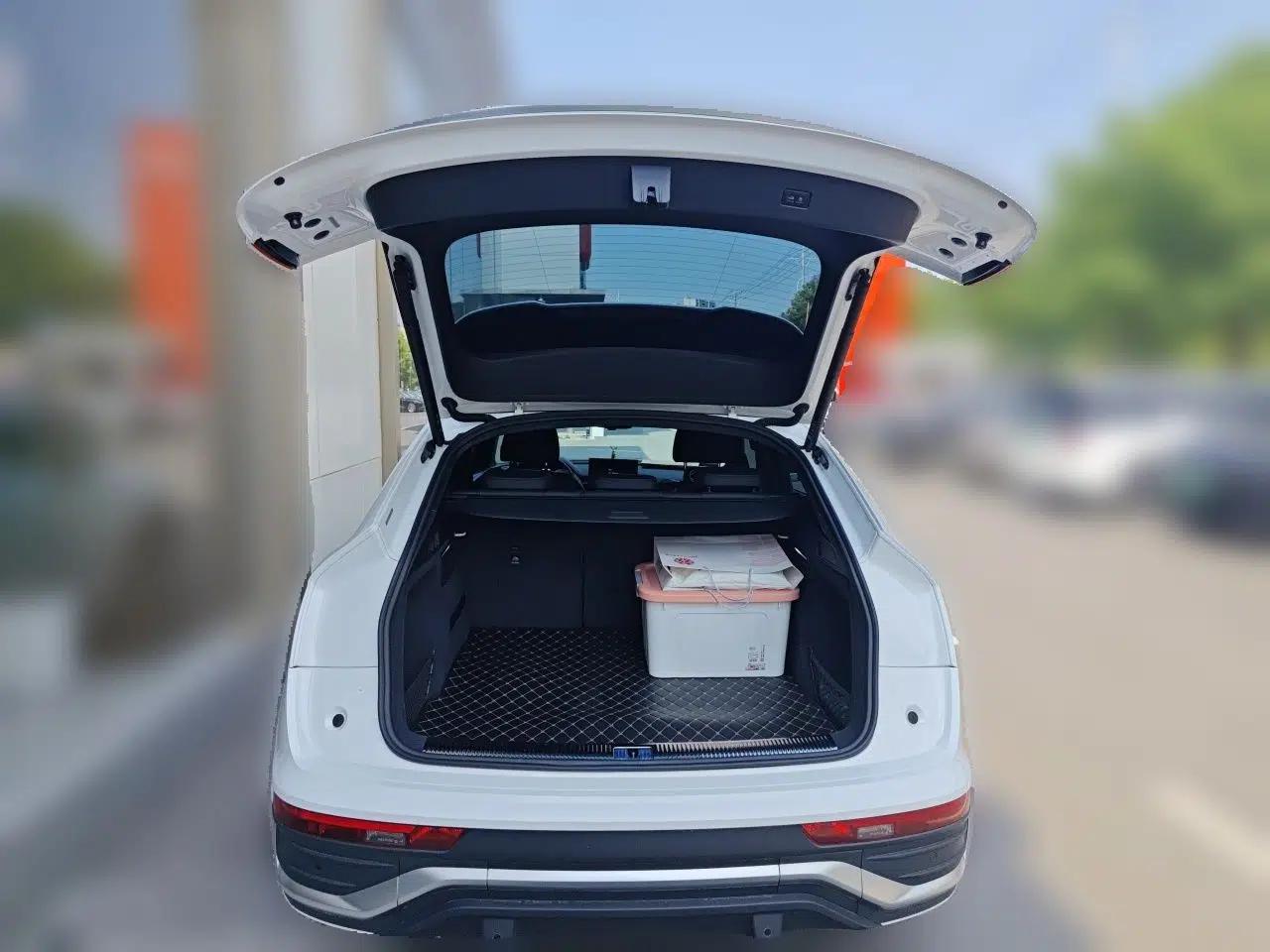 Audi Q5L Sportback 2021 40 TFSI Luxury Edition — миниатюра 19