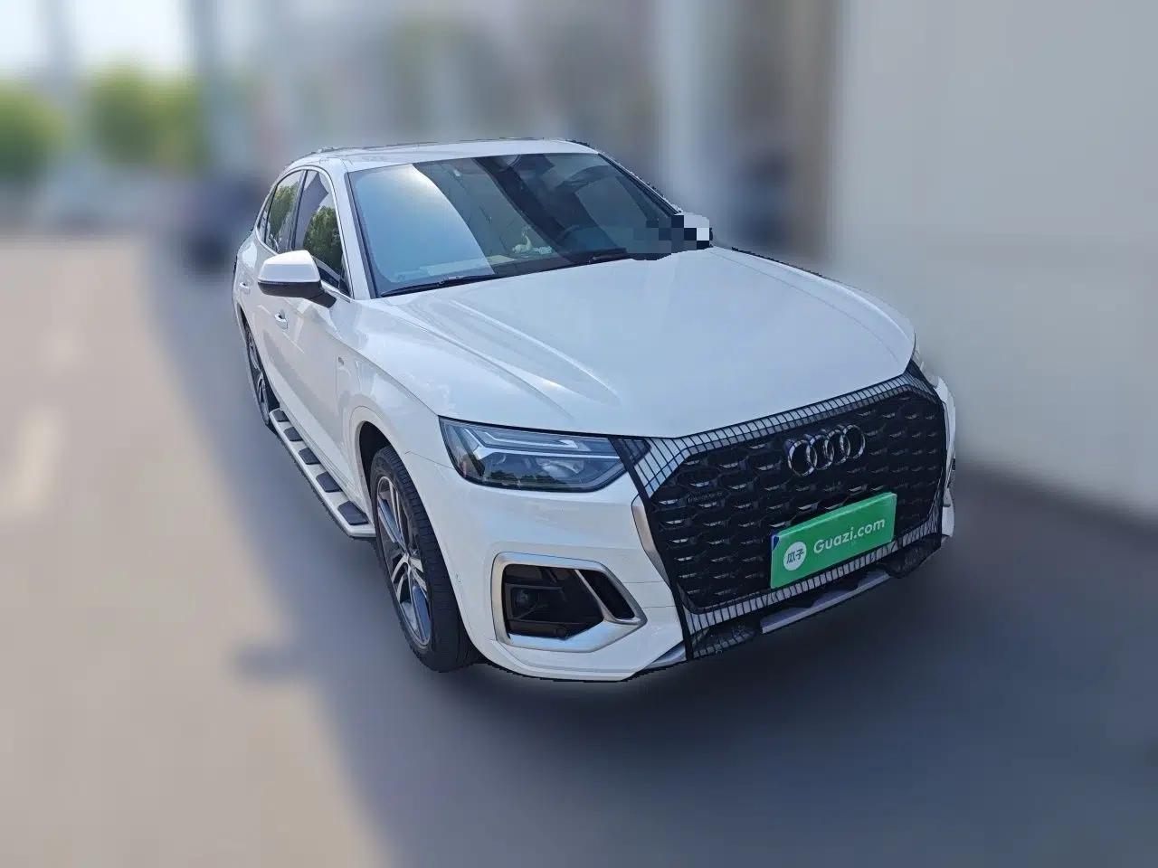 Audi Q5L Sportback 2021 40 TFSI Luxury Edition — миниатюра 3