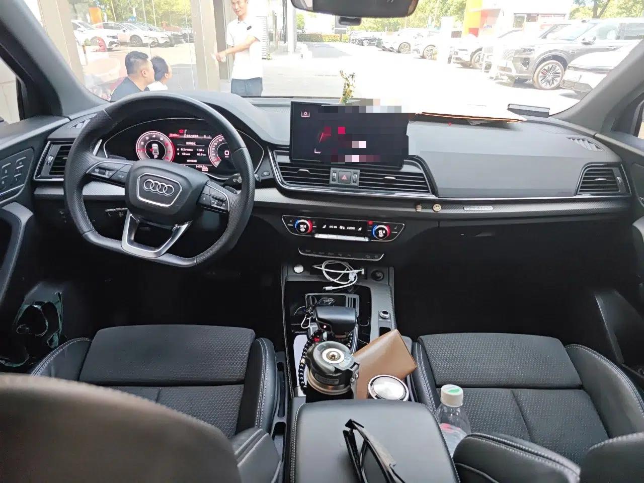 Audi Q5L Sportback 2021 40 TFSI Luxury Edition — миниатюра 9