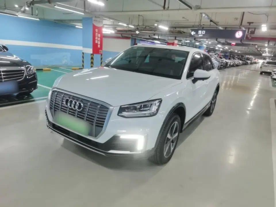 Audi Q2L e-tron 2019 Q2L e-tron Pure Electric Smart Style — миниатюра 1
