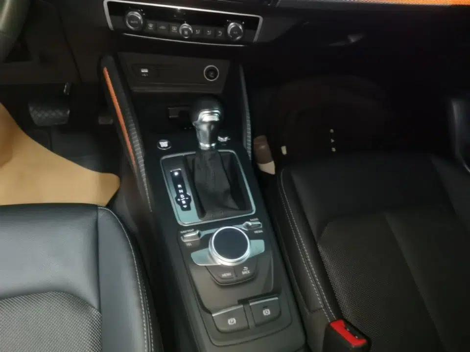 Audi Q2L e-tron 2019 Q2L e-tron Pure Electric Smart Style — миниатюра 16