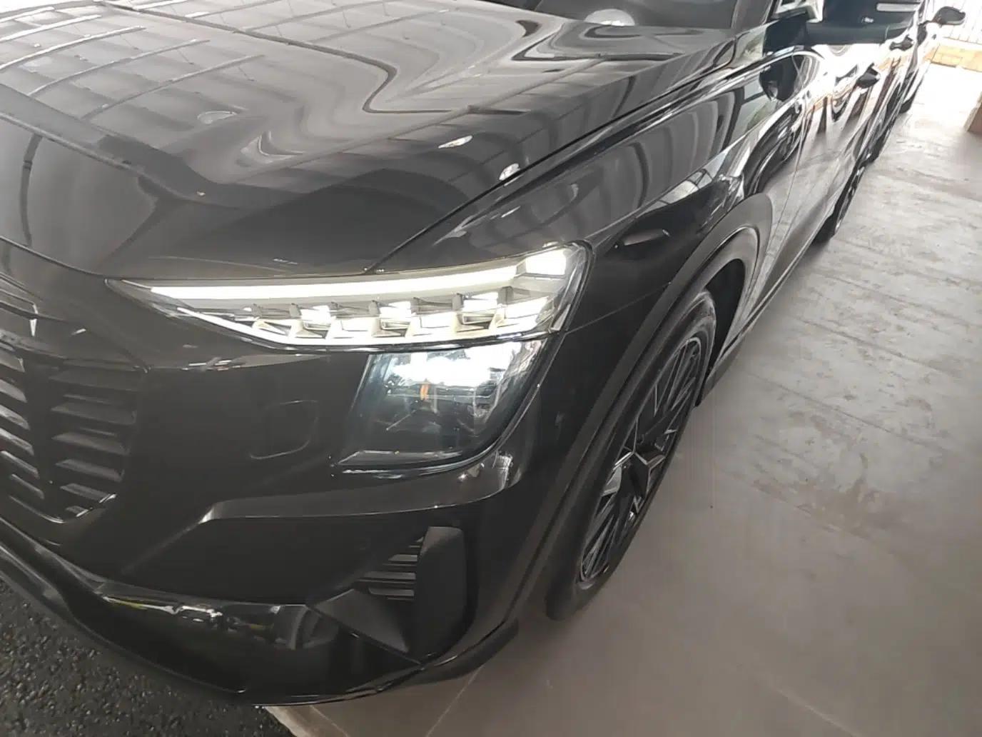 Audi Q5 e-tron 2022 40 e-tron Starry Edition Luxury Package — миниатюра 8
