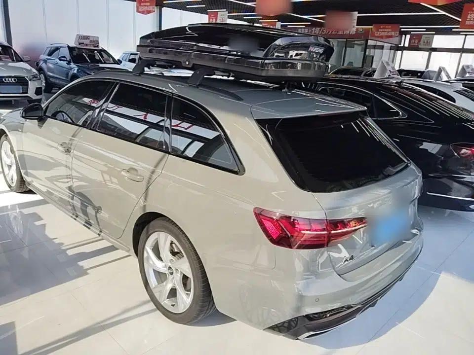 Audi A4 2022 Avant 40 TFSI Fashion Dynamic Model — миниатюра 4