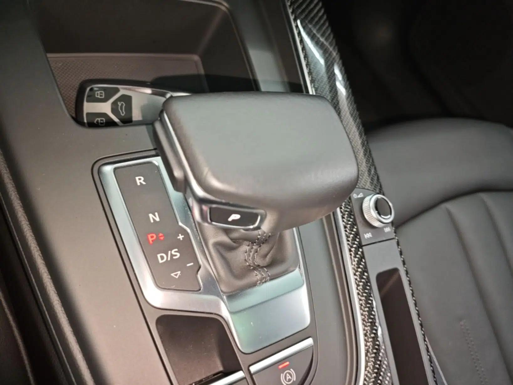 Audi A4 2021 Avant 40 TFSI Pioneer Star Edition — миниатюра 16