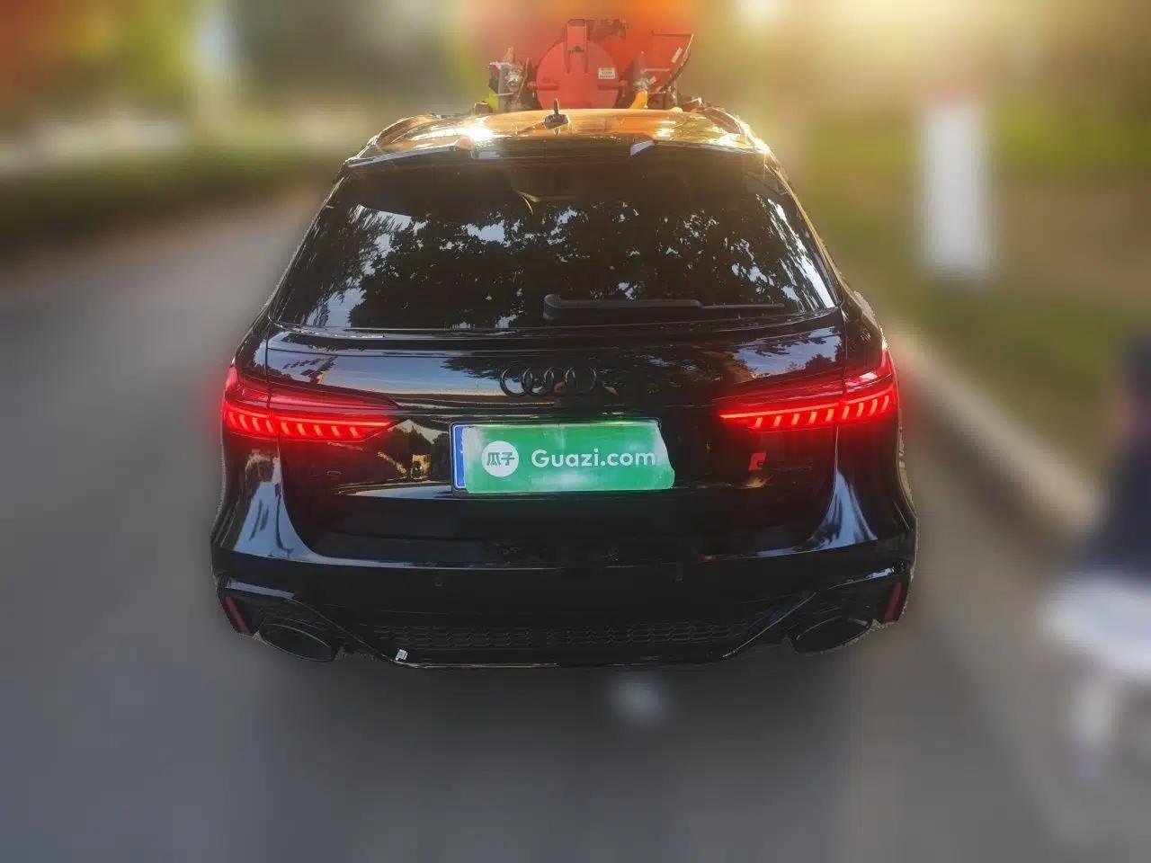 Audi A6 2022 allroad quattro Explorer 55 TFSI Prestige Off-Road Model — миниатюра 5
