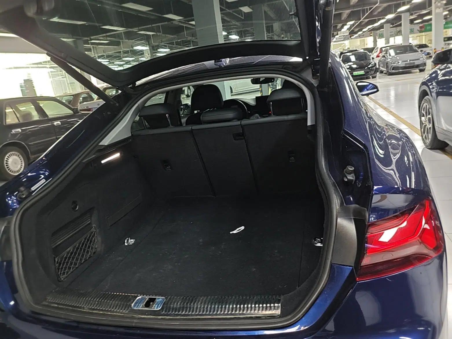 Audi A5 2021 Sportback 40 TFSI Fashionable and Dynamic Model — миниатюра 22