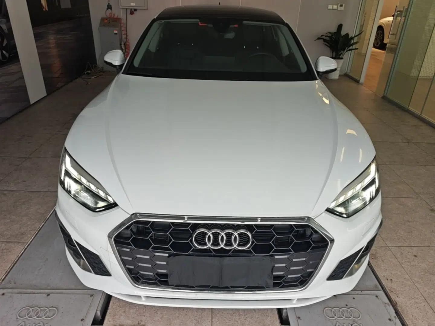 Audi A5 2024 Sportback 40 TFSI Fashionable and Dynamic Model — миниатюра 2