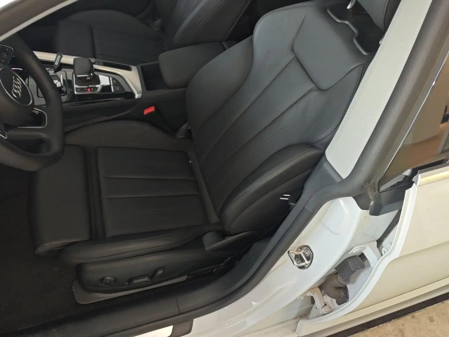 Audi A5 2024 Sportback 40 TFSI Fashionable and Dynamic Model — миниатюра 17