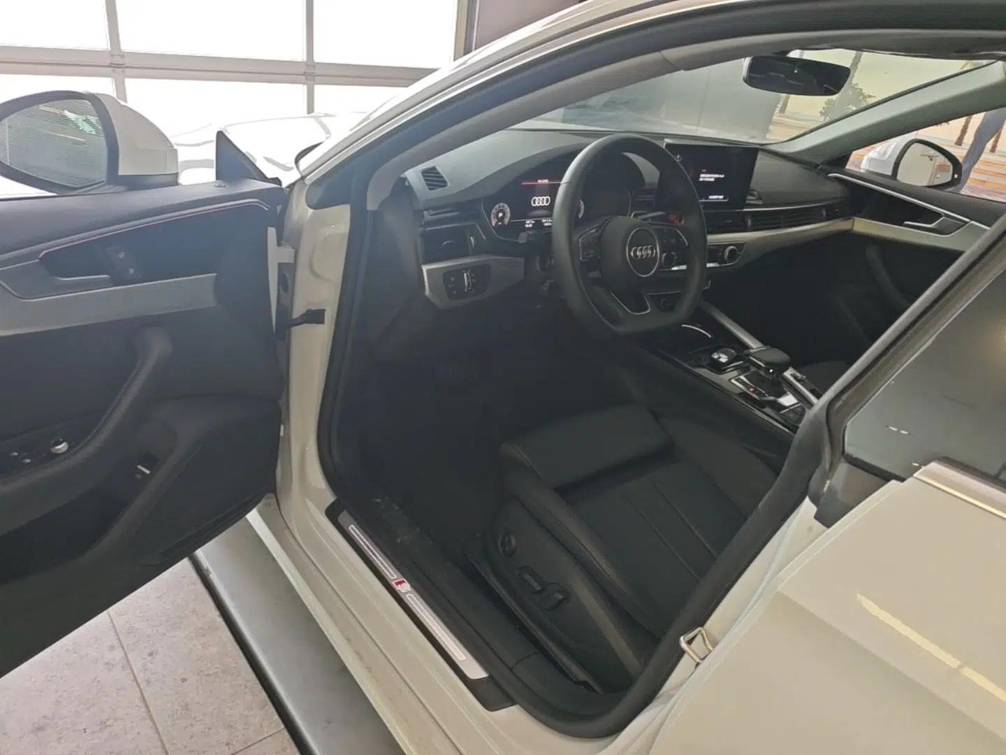 Audi A5 2024 Sportback 40 TFSI Fashionable and Dynamic Model — миниатюра 18