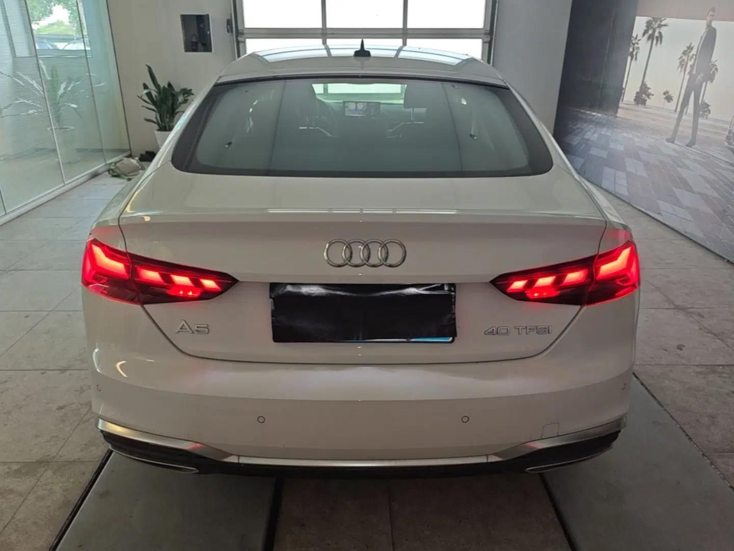 Audi A5 2024 Sportback 40 TFSI Fashionable and Dynamic Model — миниатюра 5