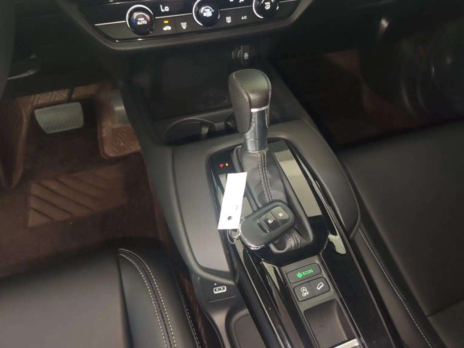 Honda HR-V 2023 240TURBO Enjoyment Edition — миниатюра 16