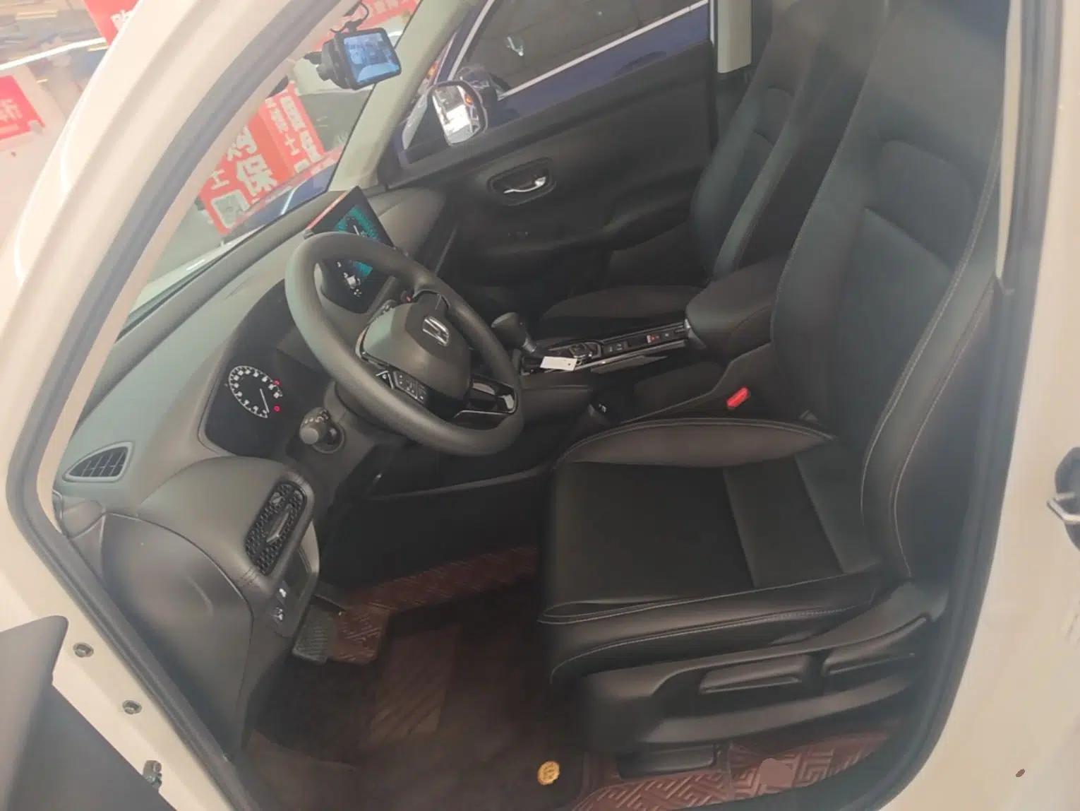 Honda HR-V 2023 240TURBO Enjoyment Edition — миниатюра 17