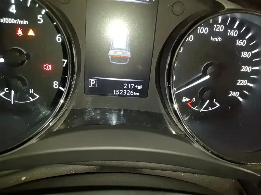 Nissan X-Trail 2017 2.0L CVT Comfort Edition 2WD — миниатюра 5