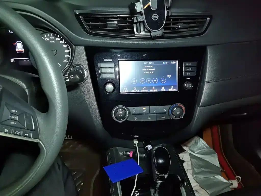 Nissan X-Trail 2017 2.0L CVT Comfort Edition 2WD — миниатюра 6