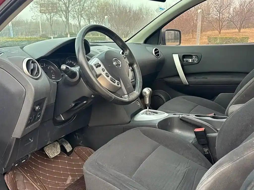 Nissan Qashqai 2015 2.0XL Cool Fire CVT 2WD — миниатюра 8