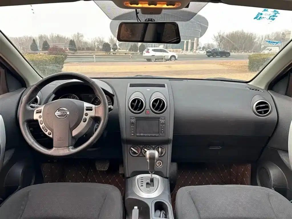 Nissan Qashqai 2015 2.0XL Cool Fire CVT 2WD — миниатюра 9