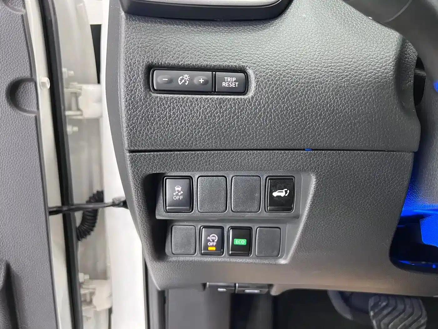 Nissan Qashqai 2022 2.0L CVT XV Prem Luxury Edition — миниатюра 9