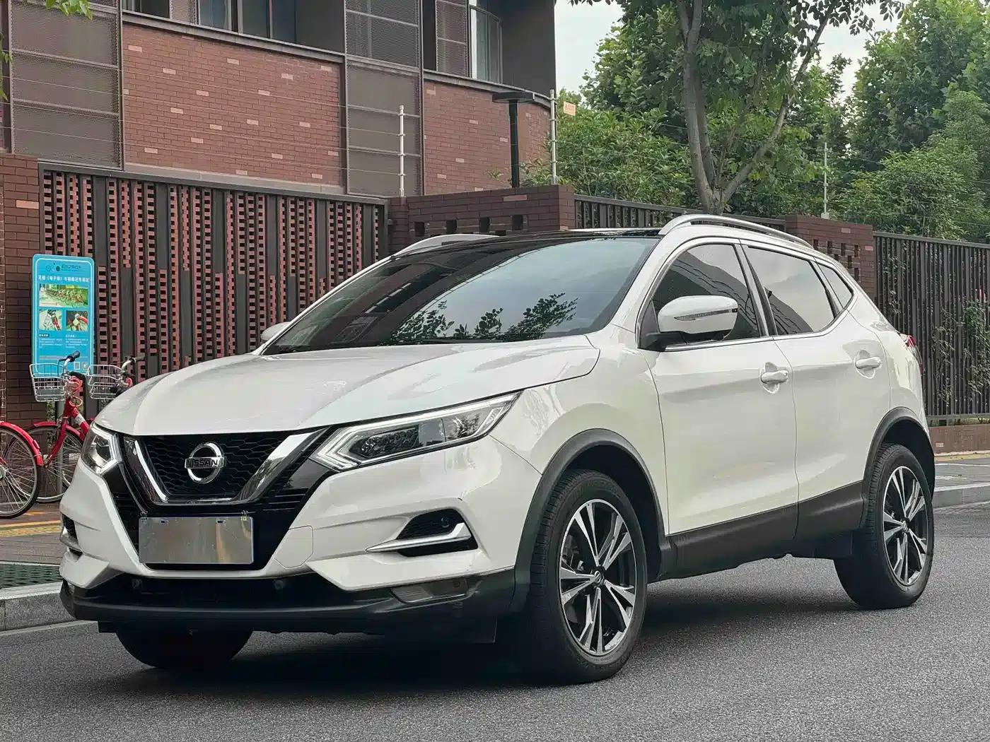 Nissan Qashqai 2022 2.0L CVT XV Prem Luxury Edition — миниатюра 1
