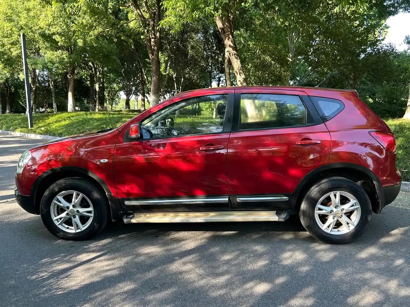 Nissan Qashqai 2012 2.0XL Fire CVT 2WD — миниатюра 3