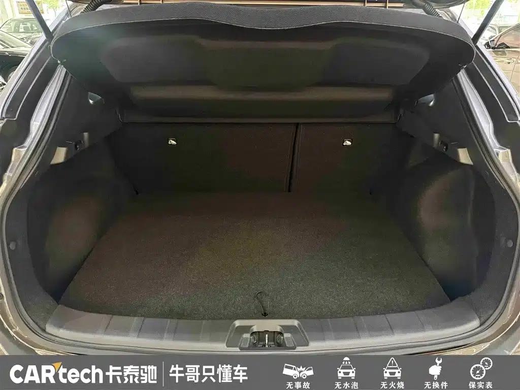 Nissan Qashqai 2021 2.0L CVT Luxury Edition — миниатюра 13