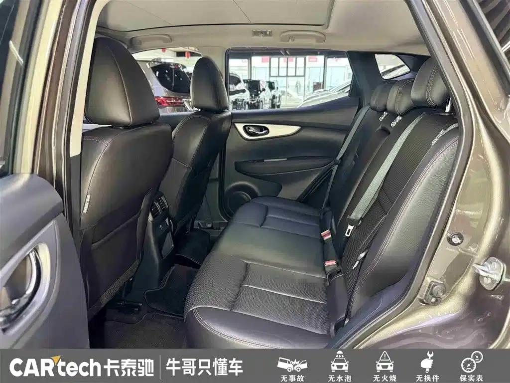Nissan Qashqai 2021 2.0L CVT Luxury Edition — миниатюра 24